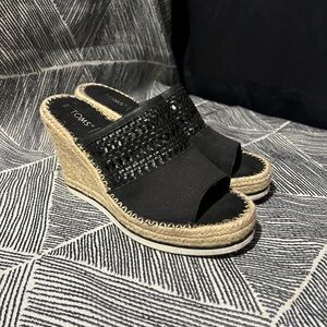 Tom’s Woman Monica Mule Sandle Wedge